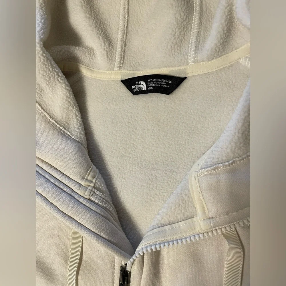 SOLD // North Face White Jacket with Hood - Picture 3 of 7